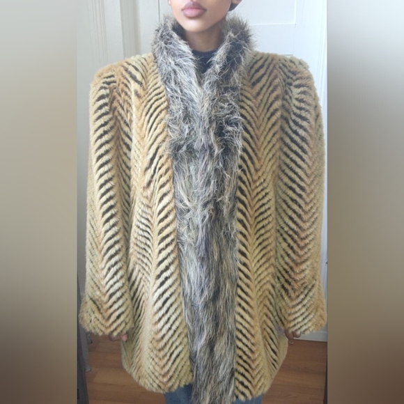 Olympia Limited Inc. coat - Picture 2 of 3